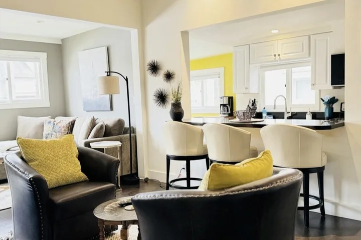 Arlington European Suite